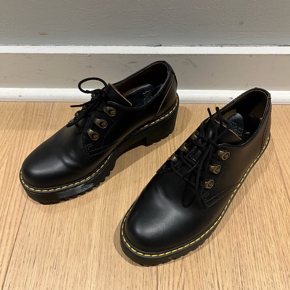 Dr. Martens Leona Lo - Picture 4 of 7